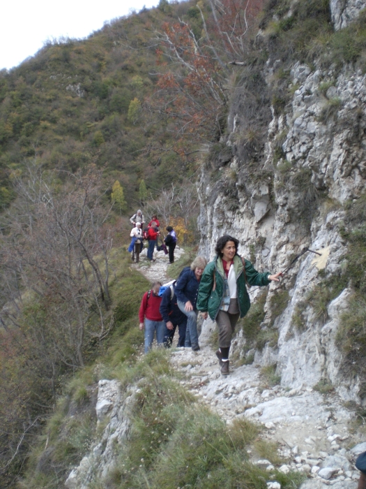 b_salita per la traccia di strada romana _3.jpg