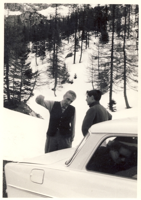 1952-74 varie fondo benvenuti- MarioFavaretto di spalle.jpg