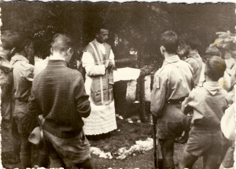 1952-74 varie fondo benvenuti-sMessa al campo.jpg