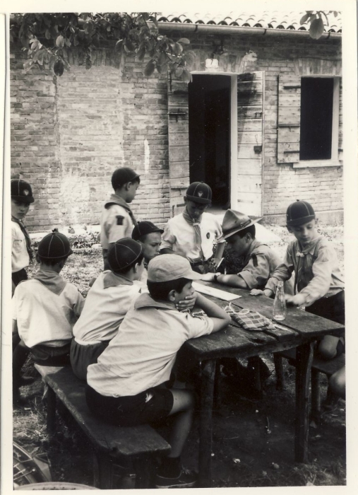 1964VdBpistaFelice-FioreRosso_lupetti al lavoro con Paolo Tacchi.jpg