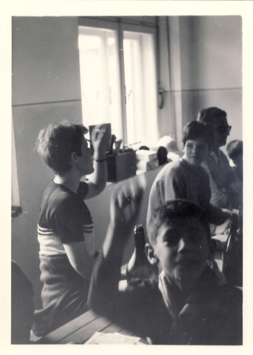 1966 BrPistaFelice-FioreRosso_VDB Arabba_attività in tana .jpg