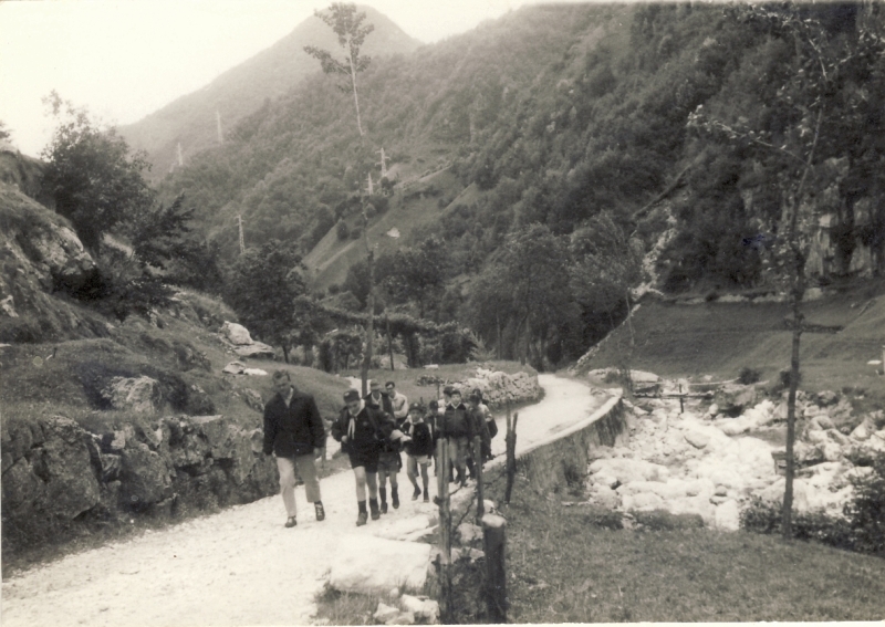 1967 VdBpistaFelice-FioreRosso_Schievenin_in marcia per uscita_2.jpg