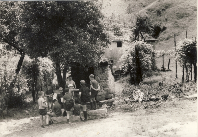 1967 VdBpistaFelice-FioreRosso_Schievenin_momenti di un gioco.jpg