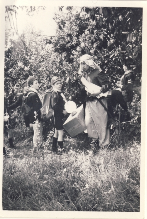 1967 sGiorgio Lupetti - Villa Reali - Casier_  una sestiglia in caccia a una prova.jpg