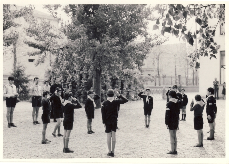 1967 sGiorgio Lupetti - Villa Reali - Casier_ il branco in partenza per il sGiogio da SMdRovere.jpg