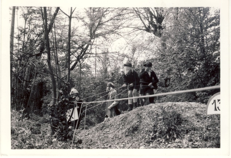 1970 sGiorgioLupetti-Villa Margherita_Rally_Pechino-Parigi_un equipaggio a una prova_4.jpg