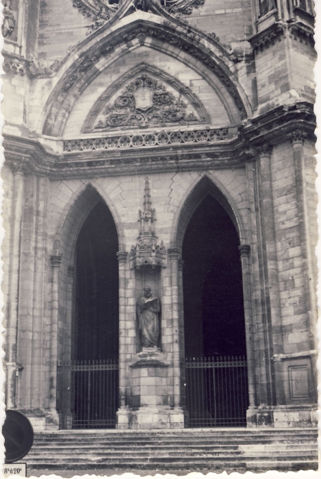 1960 rover  di TV in franciaversailles_2.jpg