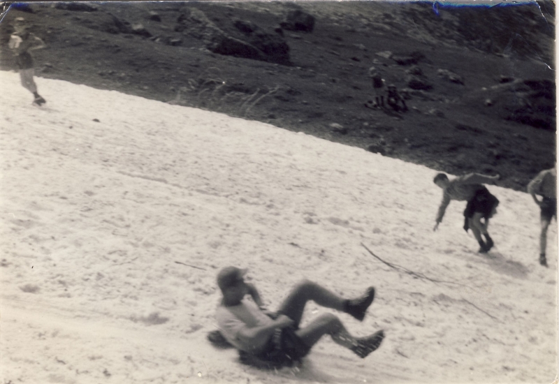 1960 roccapietore- campo dell'orsa minore-rip SMDRovere giochi sul nevaio_1.jpg