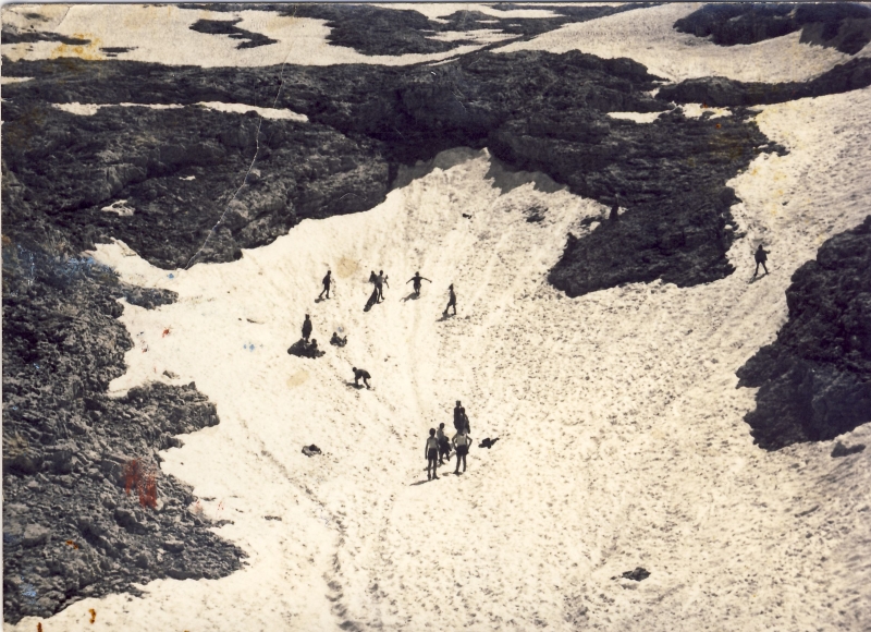 1960 roccapietore- campo dell'orsa minore-rip SMDRovere giochi sul nevaio_2.jpg