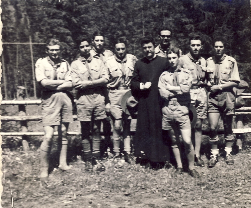 1960 roccapietore- campo dell'orsa minore-rip SMDRovere staf capi.jpg
