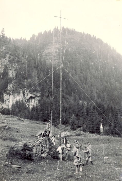 1960 roccapietore- campo dell'orsa minore-rip SMDRovere_sqCastori_4.jpg