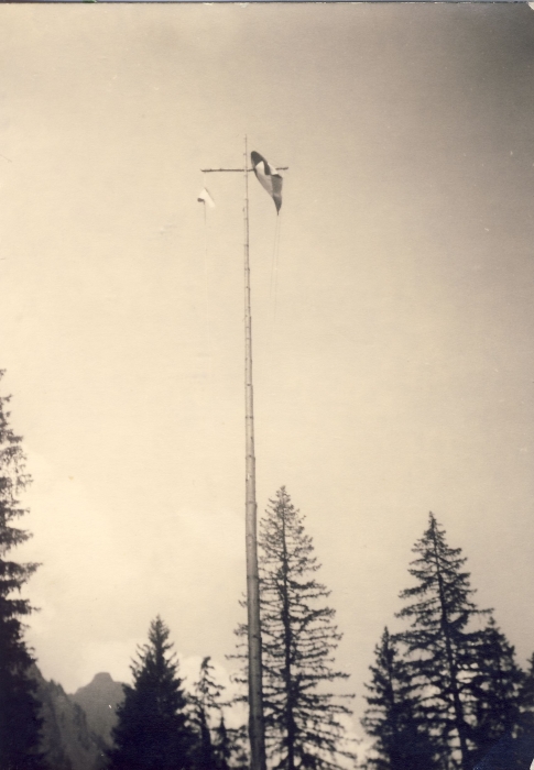 1963 gares-Campo acque tonanti alzabandiera.jpg