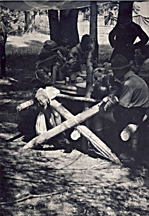 1963 gares-Campo acque tonanti-squadriglia a tavola.jpg