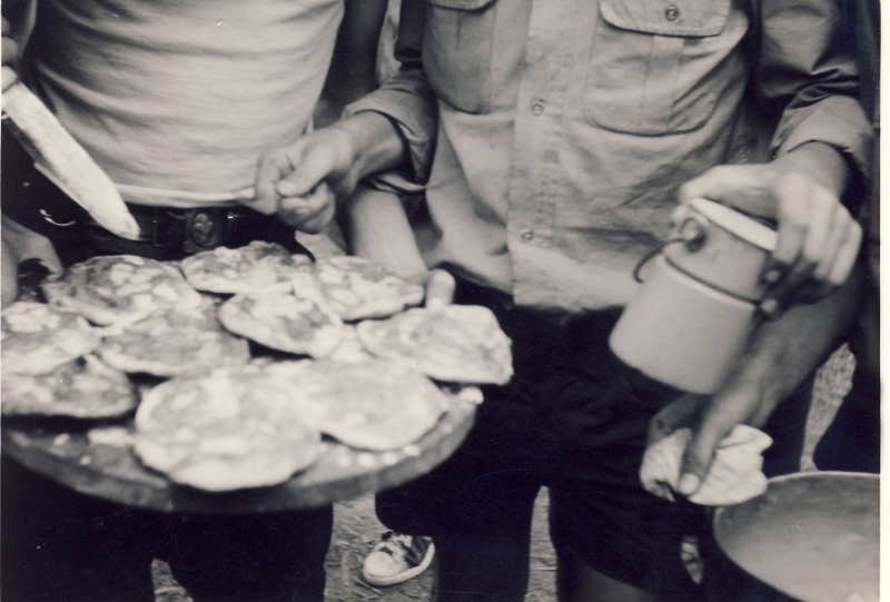 1964 Lorenzago- campo valle solitaria-pizze x gara cucina.jpg