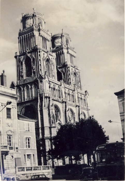 1965_francia_c lunghi tramonti -orleans chiesa di santa croce.jpg