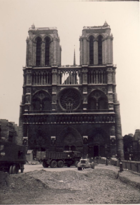 1965_francia_c lunghi tramonti -parigi notre dame_1.jpg