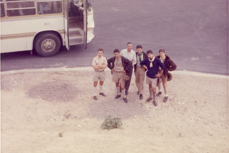 1965_francia_c lunghi tramonti -rip sPioX- capi-aiutocapi e autista.jpg