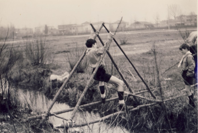 1965 Sq. Gheppio sPioX  attivita pioneristica-sul campo di soldati_2.jpg