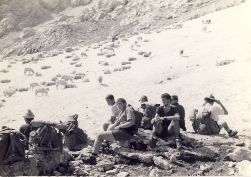 1967_Clan la quercia TV2 - campo mobile_salendo al rif mulaz.jpg