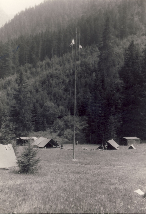 1970 rip s pioX- pian di serra-campo dell'airone - alzabandiera.jpg