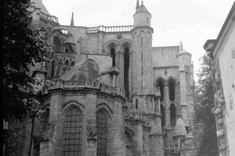 1972 campo dell'amicizia - orleans -visita a Chartres_.jpg
