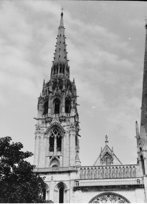 1972 campo dell'amicizia - orleans -visita a Chartres_2.jpg