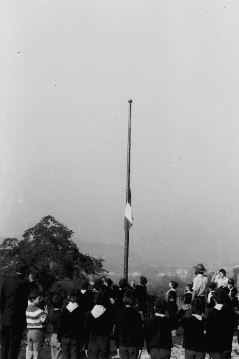 1973_gruppo TV2 - Vacanze dei 4 Branchi_Feltre-alzabandiera_1.jpg