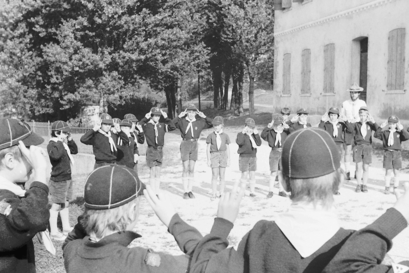 1973_gruppo TV2 - Vacanze dei 4 Branchi_Feltre-cerchio per il grande urlo_4.jpg