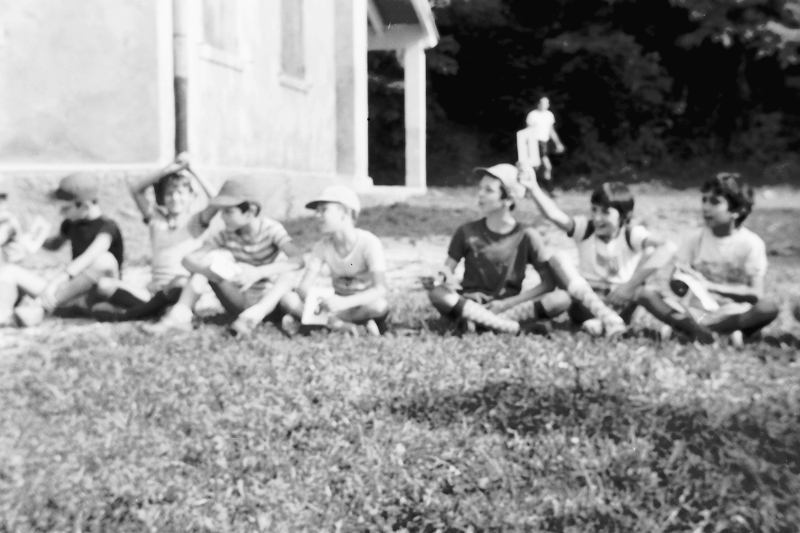 1973_gruppo TV2 - Vacanze dei 4 Branchi_Feltre-giochi in cerchio_1.jpg