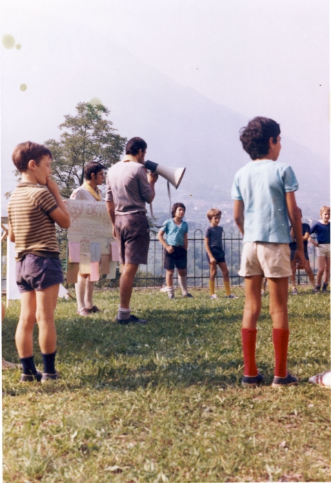 1973_gruppo TV2 - Vacanze dei 4 Branchi_Feltre-le olimpiadi_17-iscrizioni alle gare.jpg