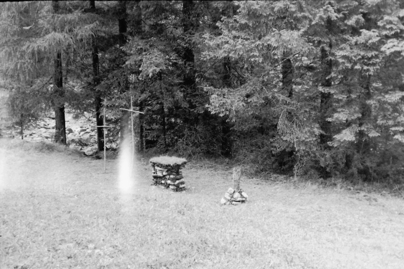 1973  rip s pioX - campo fiaccola accesa - Val da rin - l altare.jpg