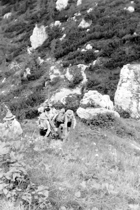 1973  rip s pioX - campo fiaccola accesa - Val da rin - uscita di rip al pian dei buoi 12.jpg