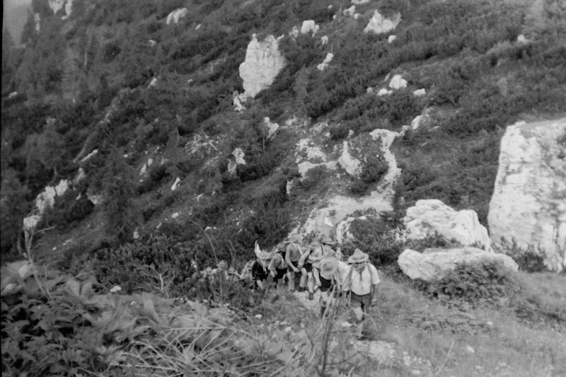 1973  rip s pioX - campo fiaccola accesa - Val da rin - uscita di rip al pian dei buoi 15.jpg