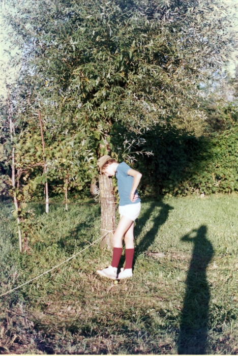 1974 vdb 3branchi del TV2 a Villa di Pria-sGiustina BL - lupetto pensoso.jpg