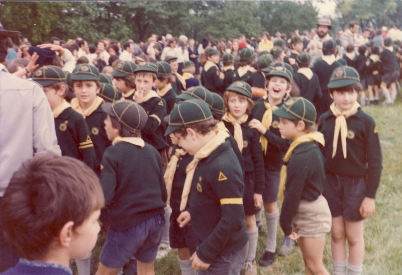 1975 festa genitori TV2-vascon- lupetti san pioX.jpg