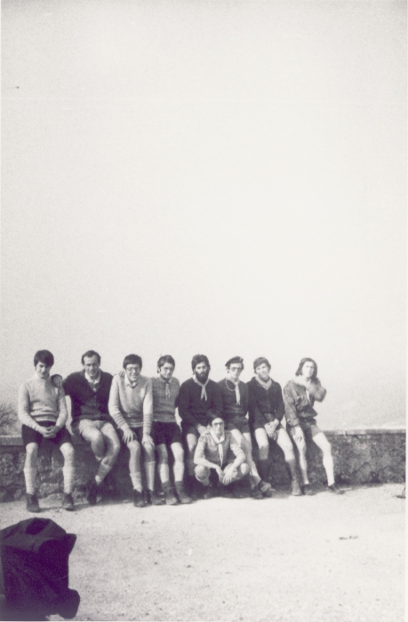 1975 clan nuova strada sPioX - uscita sui colli - in posa_2.jpg