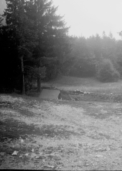 1976 clan nuova strada - sPioX -campo mobile giro Civetta - attendamento_2.jpg