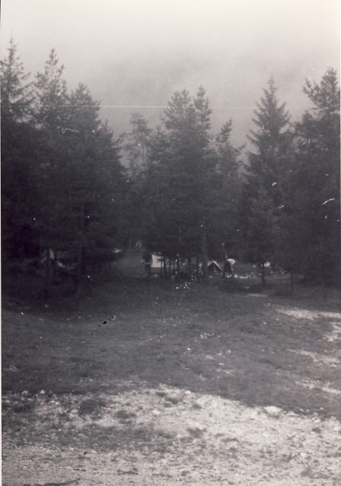 1976 clan nuova strada - sPioX -campo mobile giro Civetta - attendamento_5.jpg