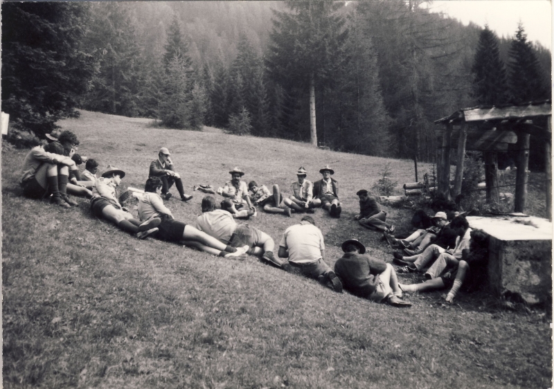 1977 1cmp mobile naz rover FSE-forcella Lagazzon - Vallada Agordina - carrefour metodologico.jpg