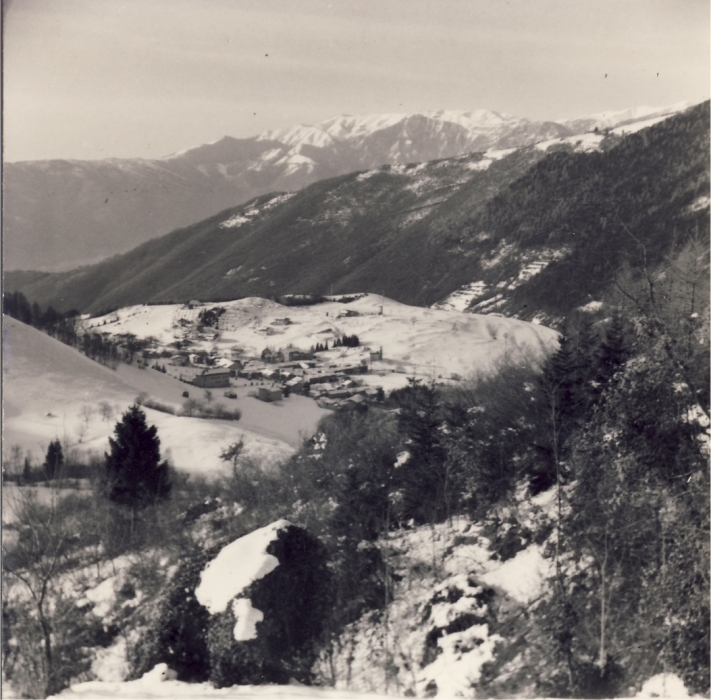 1978 Clan nuova strada sPioX - uscita di noviziato - Alpago_2.jpg