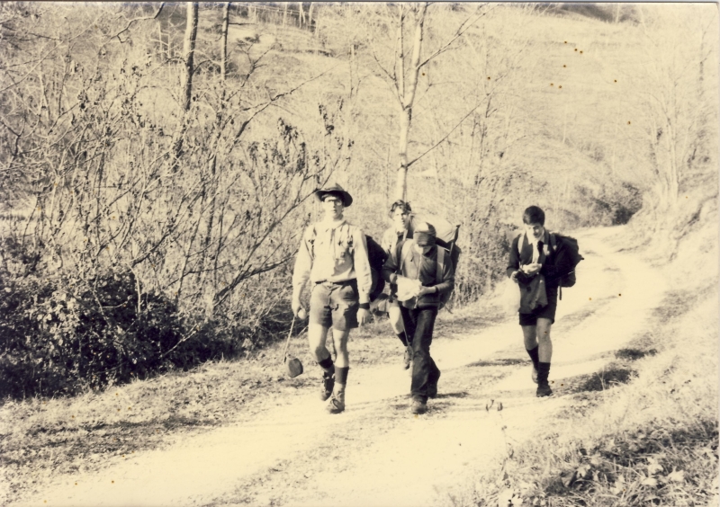 1978 Clan nuova strada sPioX - uscita di noviziato - Milies-da dx mimmo-andrea-gianni-stefano.jpg