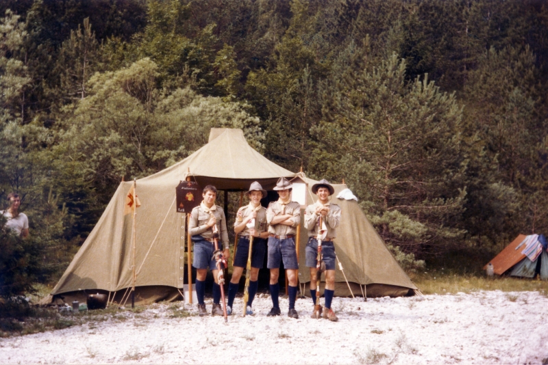 1978 Rip sPioX - campo del nuovo sentiero - Clauzetto Vito d'Asio - i capi sq.jpg