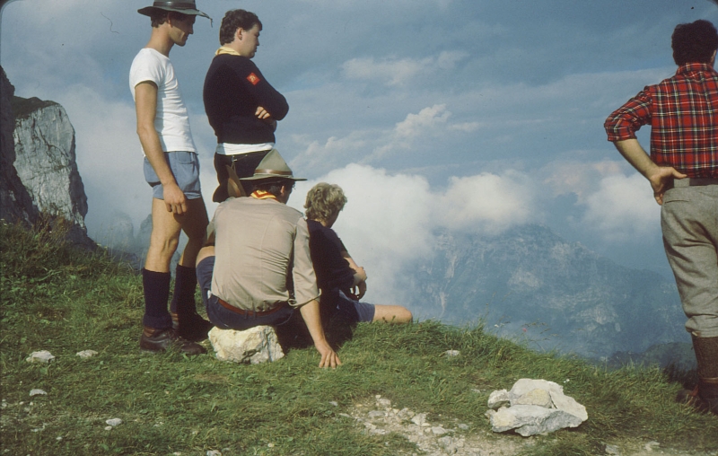 1979a Clan Nuova Strada - sPioX - campo mobile vette feltrine 8 - salita al rif DalPiaz.jpg