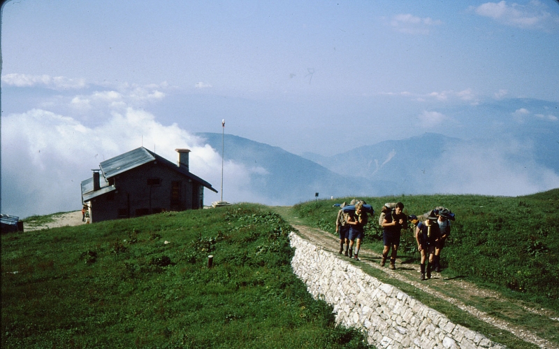 1979b Clan Nuova Strada - sPioX - campo mobile vette feltrine 3 - rif Dal Piaz.jpg