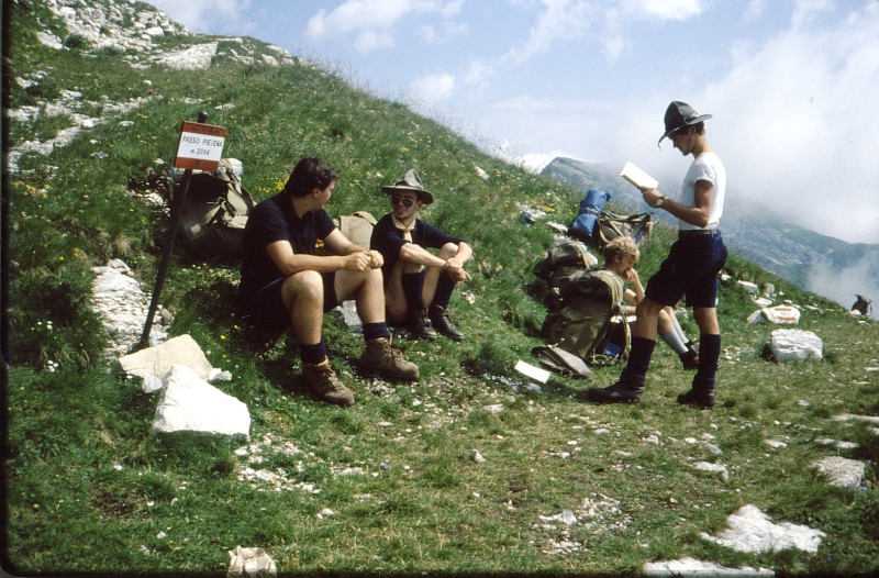 1979f Clan Nuova Strada - sPioX - campo mobile vette feltrine 4 - sosta Al Passo Piètena sDiPrata- mDonadi - gBellan -  cPellin.jpg