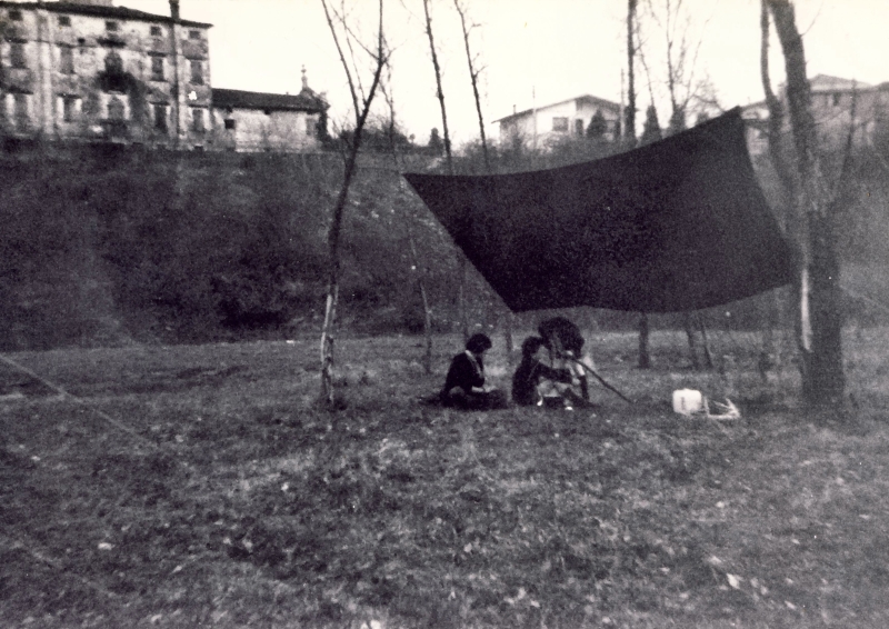 1980 SGiorgio al piave - Ciano del montello 08 - angolo di sq_1.jpg