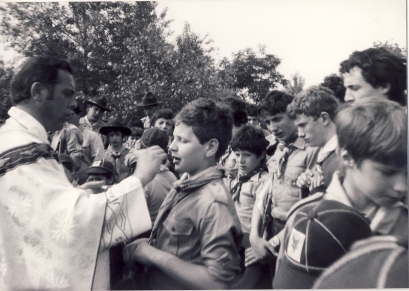 1981 Gruppo TV2 -Festa genitori al Piave - santa Messa.jpg