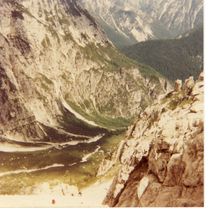 1981 Rip sPioX - campo dell'allegro Trappeur - Val da Rin pian di Serra - uscita dei senior-11.jpg