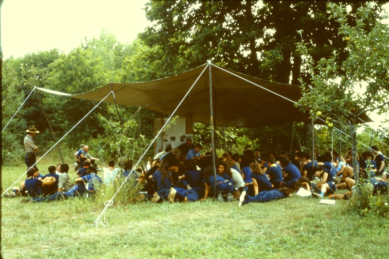 1982 Clan nuova strada - campo naz rover dei monti Ernici - 17 incontri di discussioine in Val Fondillo.jpg