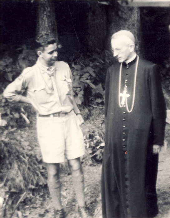 1967_ rip sPioX -campo 5 frecce -vigo-laggio- visita vescovo mistrorigo.jpg